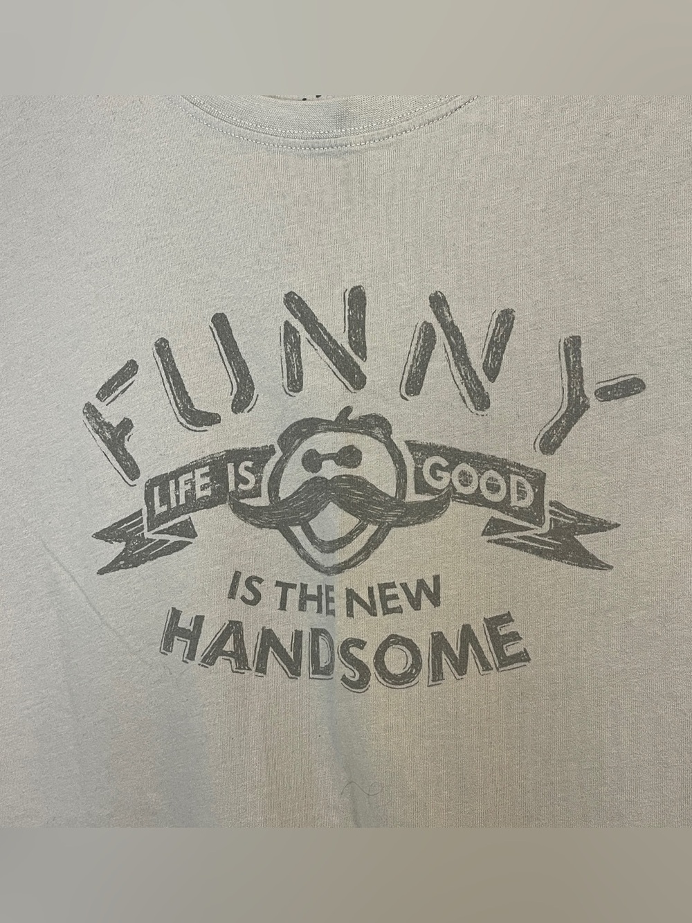 Life Is Good Men's Light Gray Long-Sleeve Graphic Tee - Picture 2 of 6